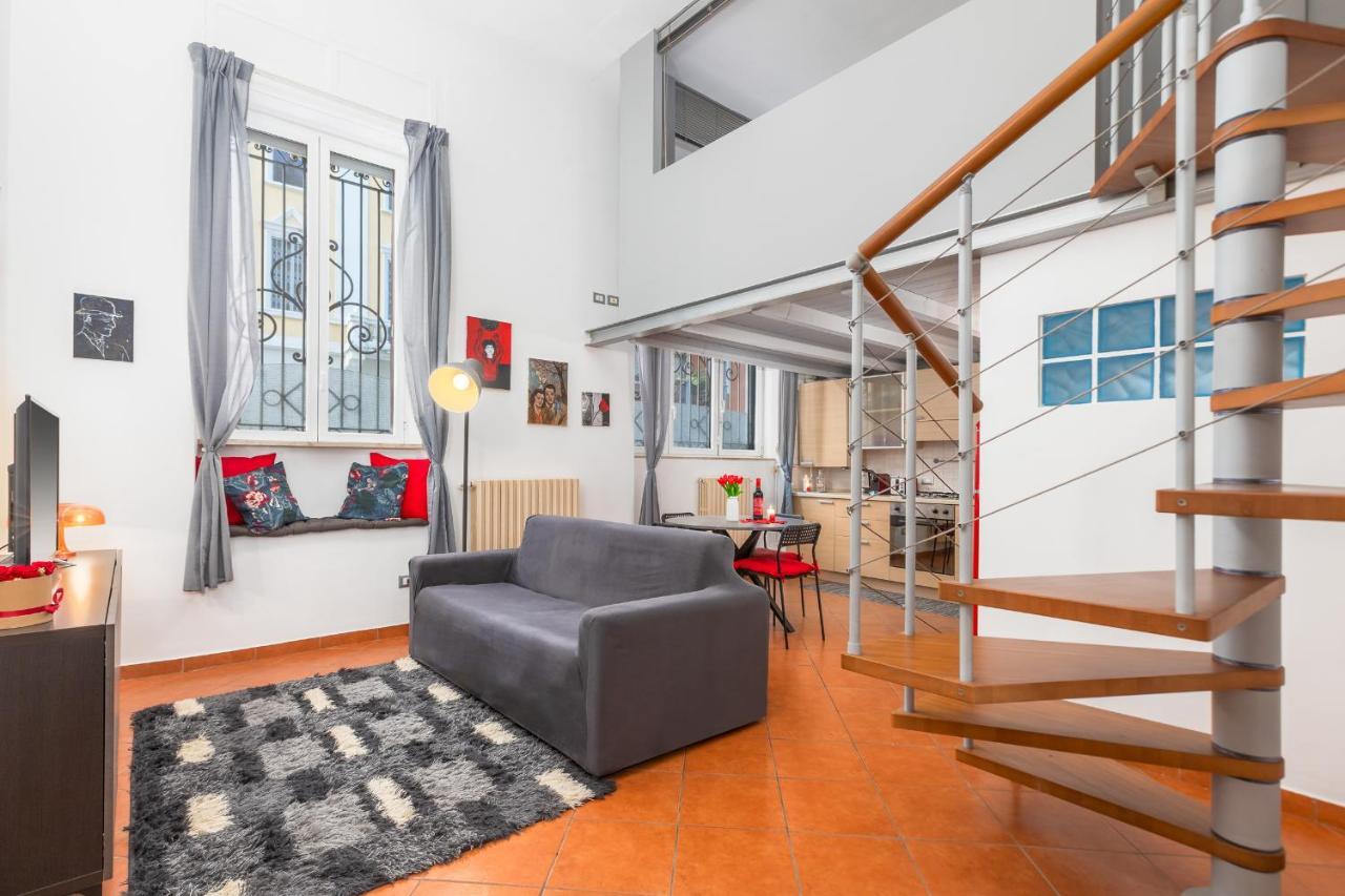 Appartement Navigli-DuomoLove Loft, Comfort ,Netflix, Wifi à Milan Extérieur photo